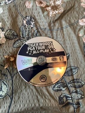 Nintendo Wii Tiger Woods PGA TOUR 09 All-Play Disc - Silver & Black